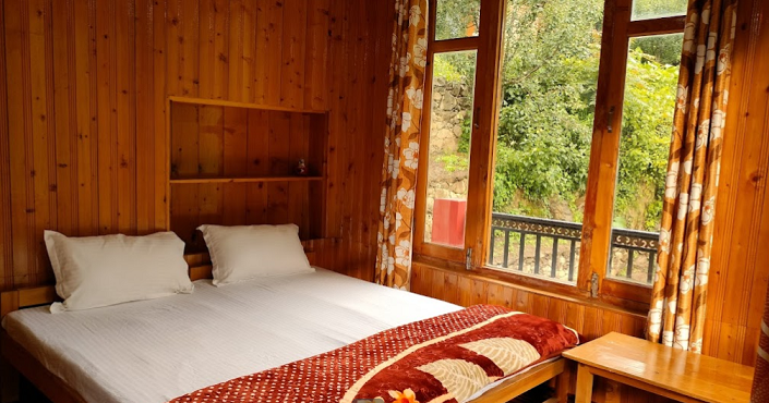 Tirthan Valley Tara Home Stay | Deluxe Room 